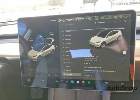 2022 Tesla Model Y z USA, uszkodzony, nr VIN 7SAYGDEE8NF372434